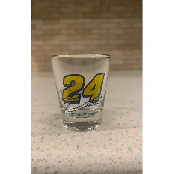 Jeff gordon shot glass - Picture 1 of 5
